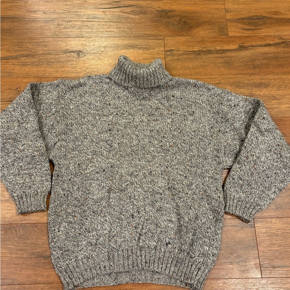Other - 100% Wool VINTAGE Charcoal Turtleneck Sweater Unisex